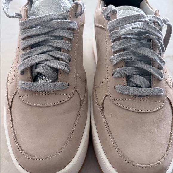 P448 Shoes - P448 platform sneakers size 35 (US6)